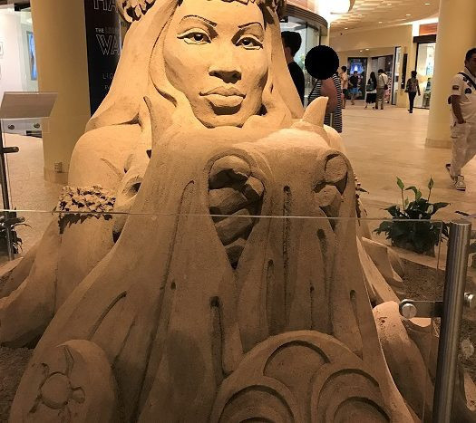 シェラトン　ワイキキ　砂の彫刻