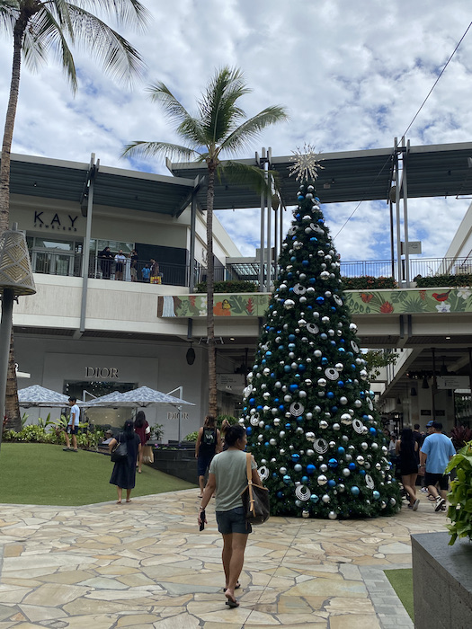 クリスマスツリー　アラモアナ　ハワイ